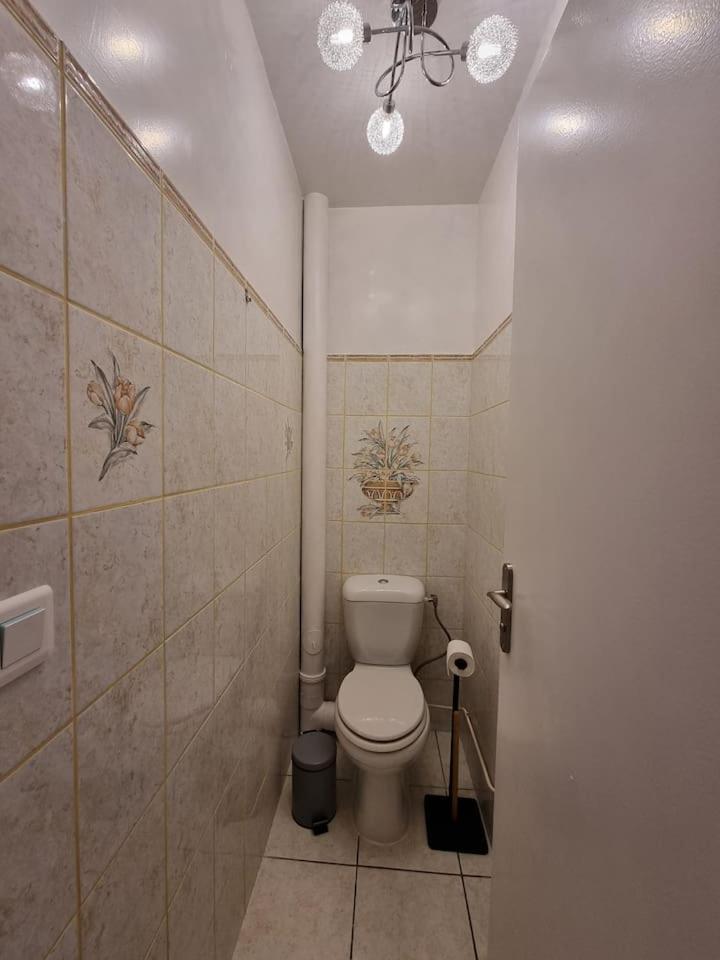 Grand Appartement 3 Chambres Disney - Paris - 82M2 Neuilly-sur-Marne Exteriör bild