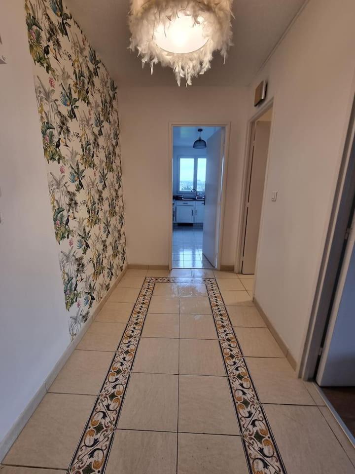 Grand Appartement 3 Chambres Disney - Paris - 82M2 Neuilly-sur-Marne Exteriör bild