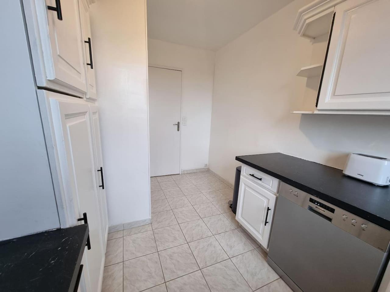 Grand Appartement 3 Chambres Disney - Paris - 82M2 Neuilly-sur-Marne Exteriör bild